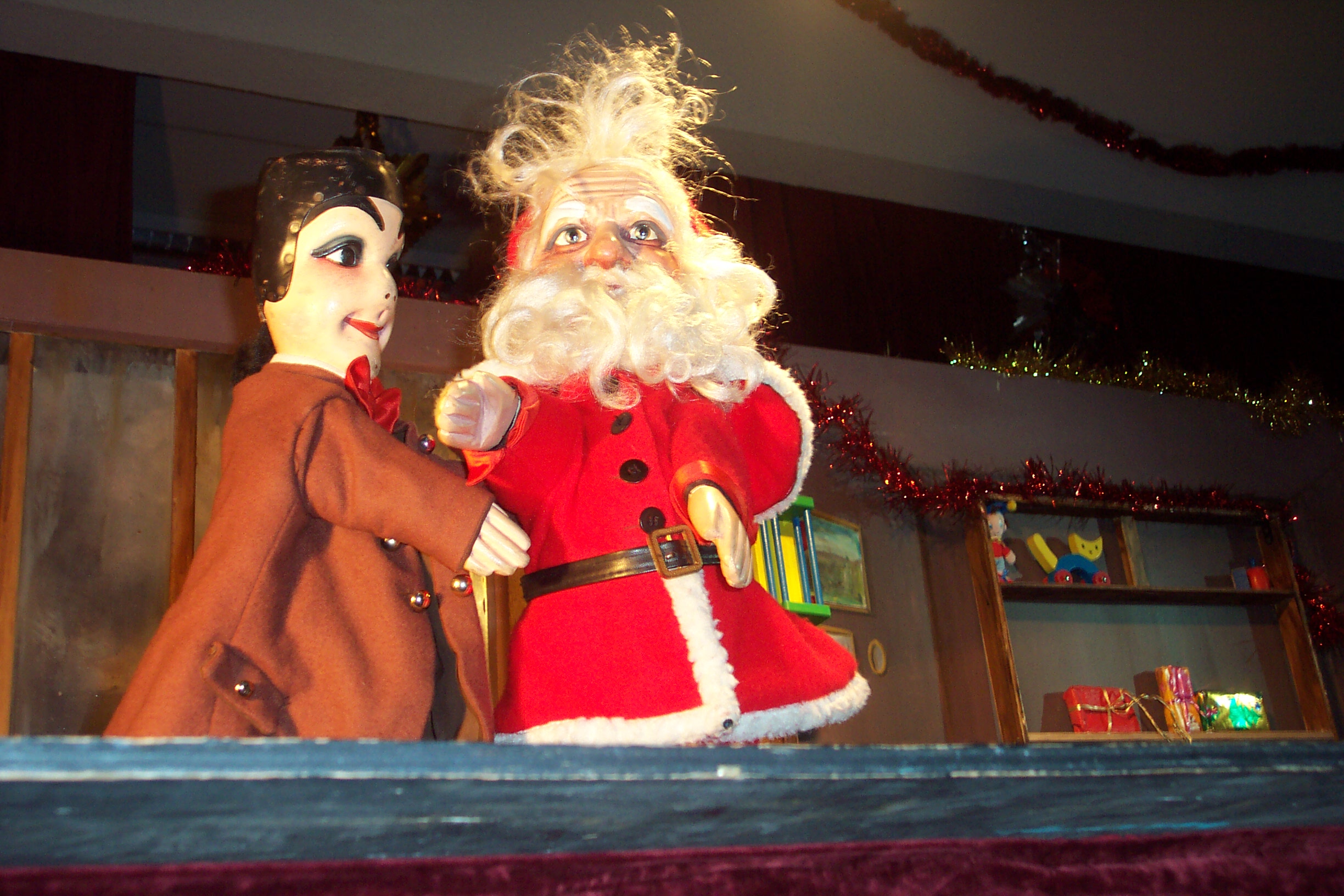 GUIGNOL - L'ATEYER DU PERE NOEL - DE 3 A 10 ANS  - 30MN - CIE ART TOUPAN -30M